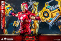 Iron Man 2 Actionfigur 1/4 Iron Man Mark IV mit Suit-Up Gantry 49 cm