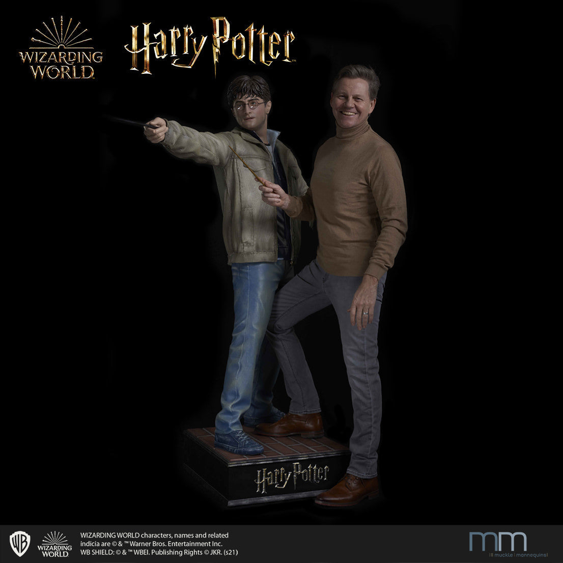 Harry mit M. Muckle um das Größenverhältnis zu zeigen