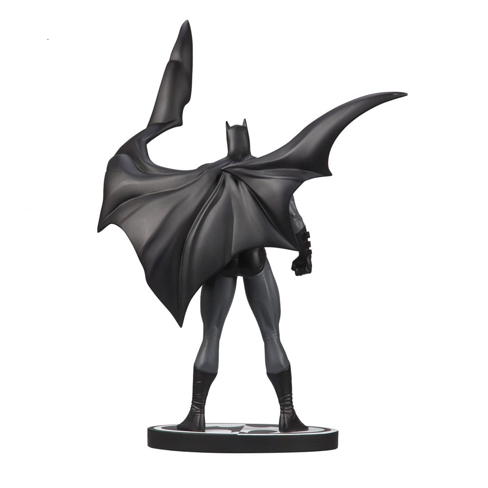 DC Direct Statue Batman Black &amp; White Batman (by Jorge Jimenez) 27 cm