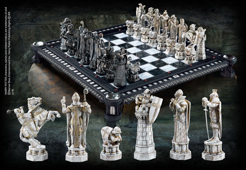 Harry Potter - 'The Final Challenge' Chess Set