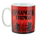 Stranger Things Tasse mit Aufkleber XL
