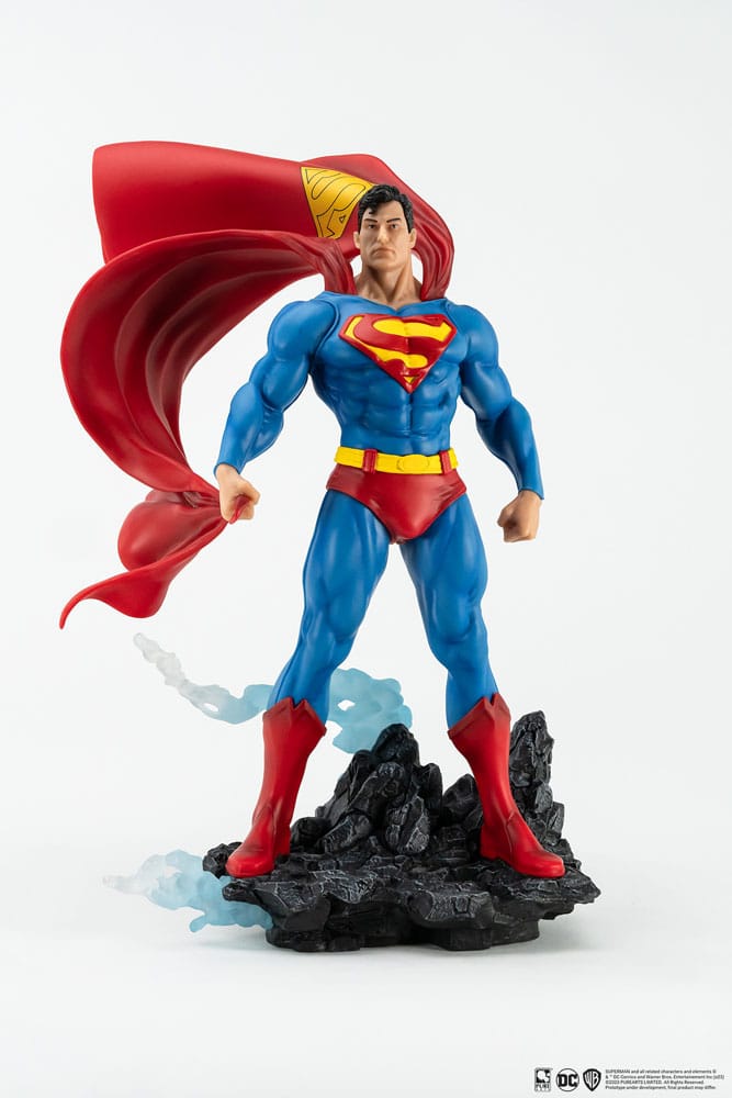 Superman PX PVC Statue 1/8 Superman Classic Version 30cm