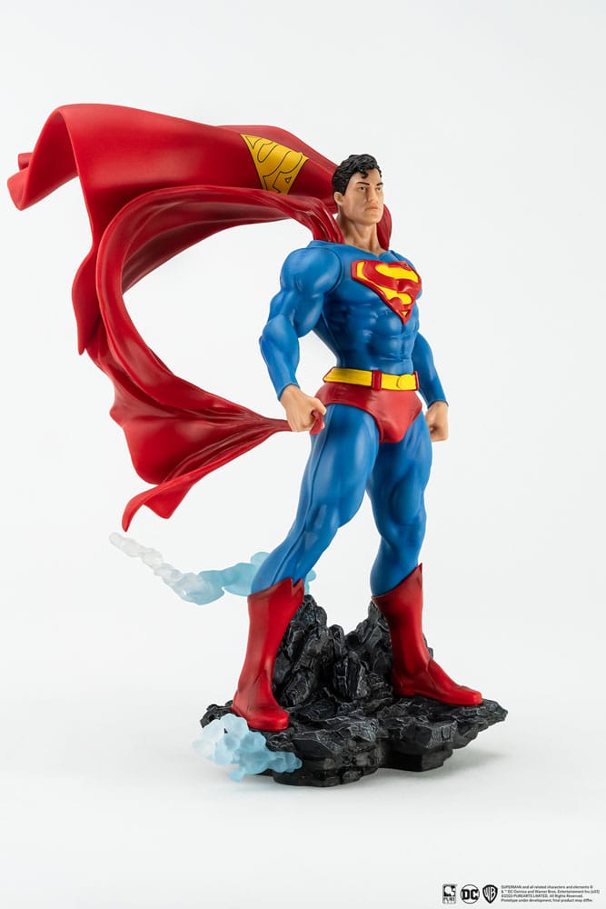 Superman PX PVC Statue 1/8 Superman Classic Version 30cm