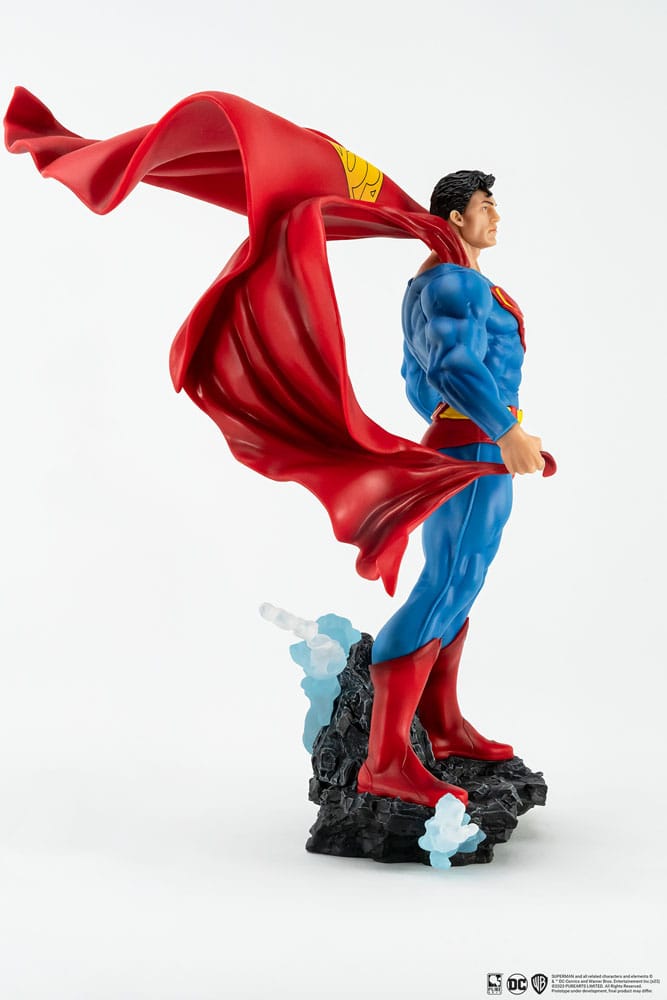 Superman PX PVC Statue 1/8 Superman Classic Version 30cm